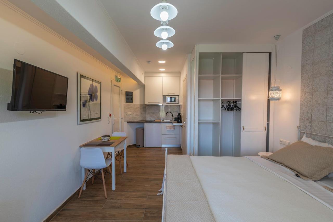 Olive Garden Villas And Apartments Hriszí Amudiá Kültér fotó