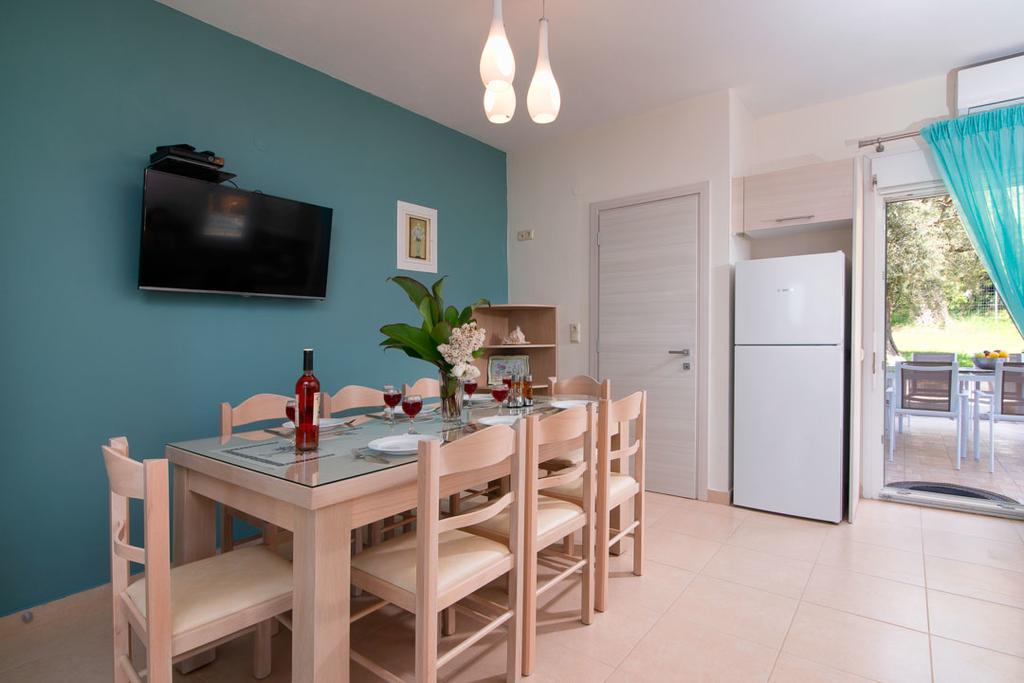 Olive Garden Villas And Apartments Hriszí Amudiá Kültér fotó